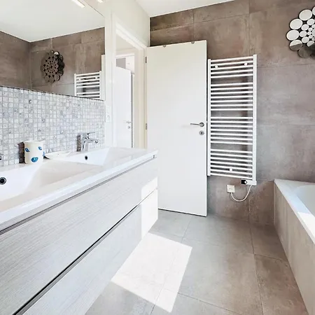 Nice In With Kitchen *